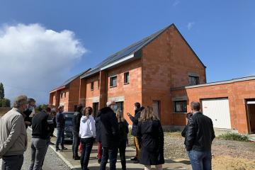 Maisons à énergie positive : rencontre entre les futurs habitants des Villas Trémelière au Rheu - Maisons Création